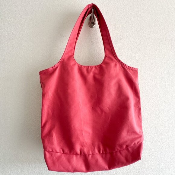 Crumpler the Relish Tote bag Salmon Pink - Picture 10 of 11